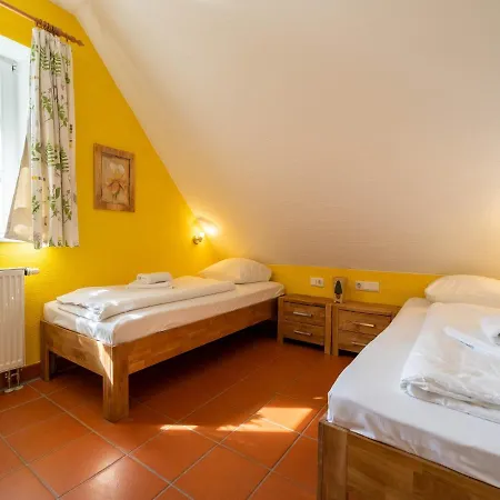 Rugana - Komfort Mit 2 Schlafzimmern Und Terrasse C48 * Dranske