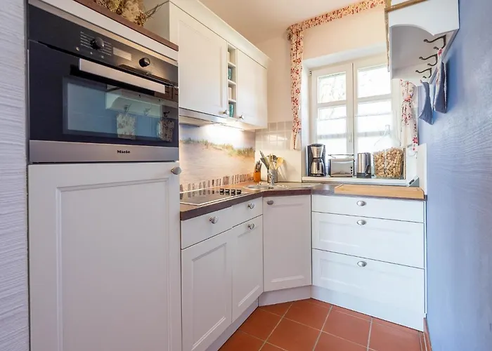 Rugana - Komfort Mit 2 Schlafzimmern Und Terrasse C48 Dranske